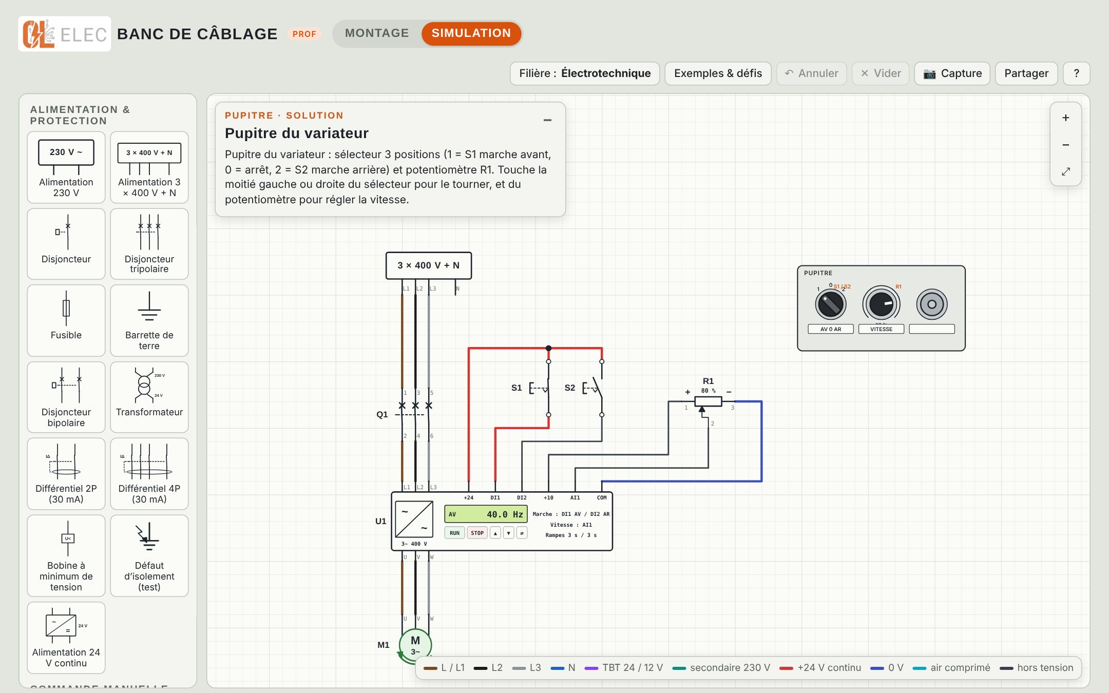 Variateur de fréquence en simulation à 40 Hz, commandé depuis un pupitre avec un sélecteur trois positions et un potentiomètre de vitesse.